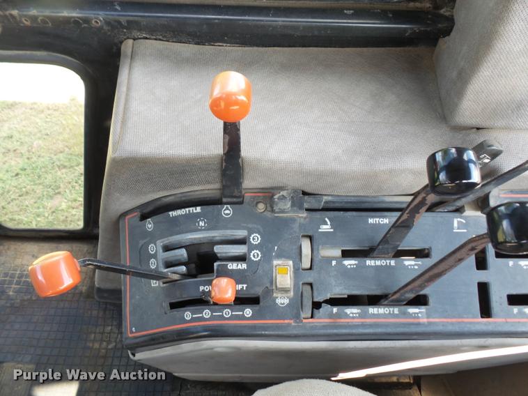 image for item DC5389 1988 Case IH 2096 tractor