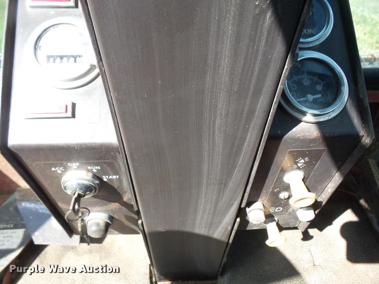 image for item DC5390 1981 Hesston 6550 self-propelled windrower