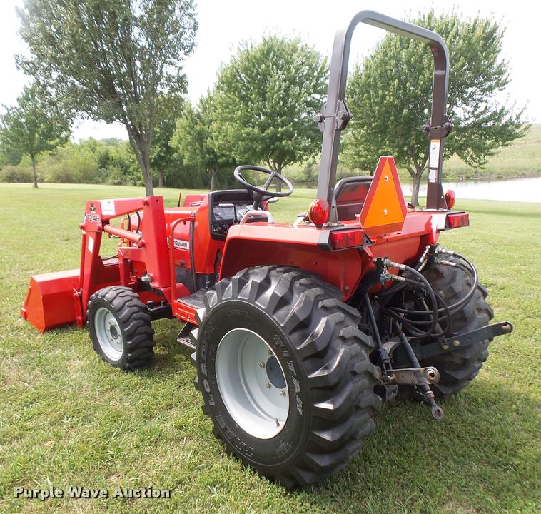 image for item DC5412 2000 Massey-Ferguson 1240 MFWD tractor