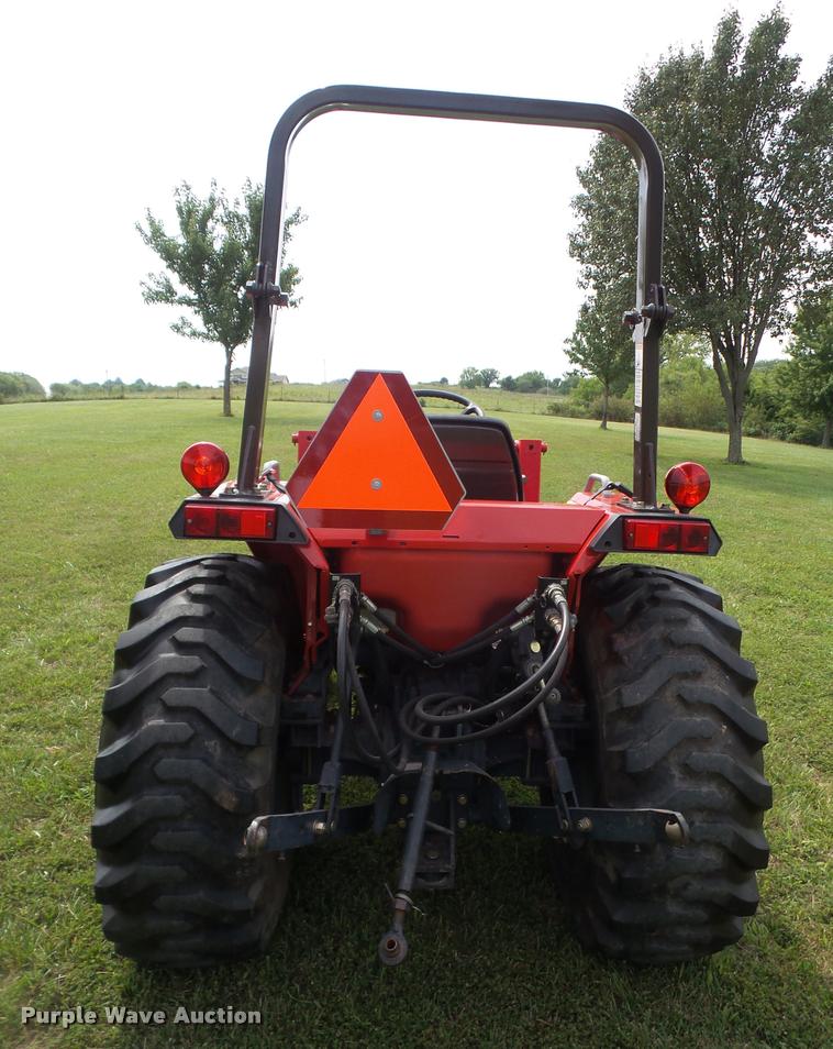 image for item DC5412 2000 Massey-Ferguson 1240 MFWD tractor
