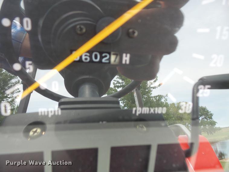 image for item DC5412 2000 Massey-Ferguson 1240 MFWD tractor