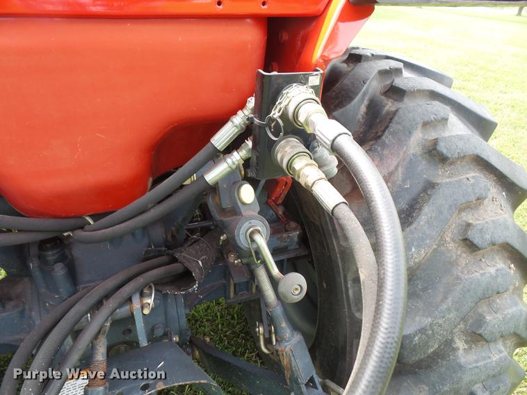 image for item DC5412 2000 Massey-Ferguson 1240 MFWD tractor