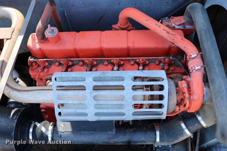 image for item DD0236 1977 Gleaner L2 combine