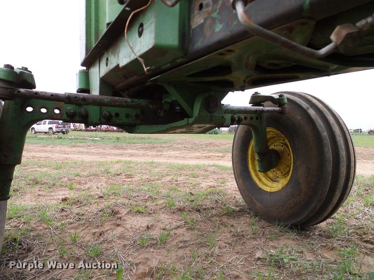 image for item DG9979 1980 John Deere 4840 tractor