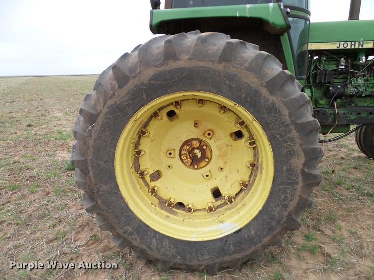 image for item DG9979 1980 John Deere 4840 tractor