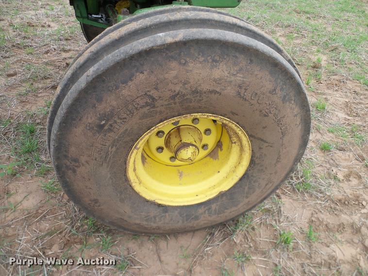 image for item DG9979 1980 John Deere 4840 tractor