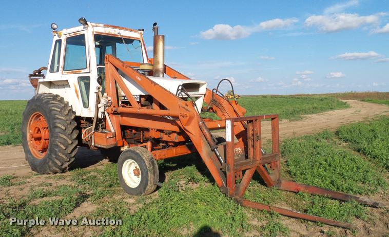 image for item DG9988 1975 Case 1070 tractor