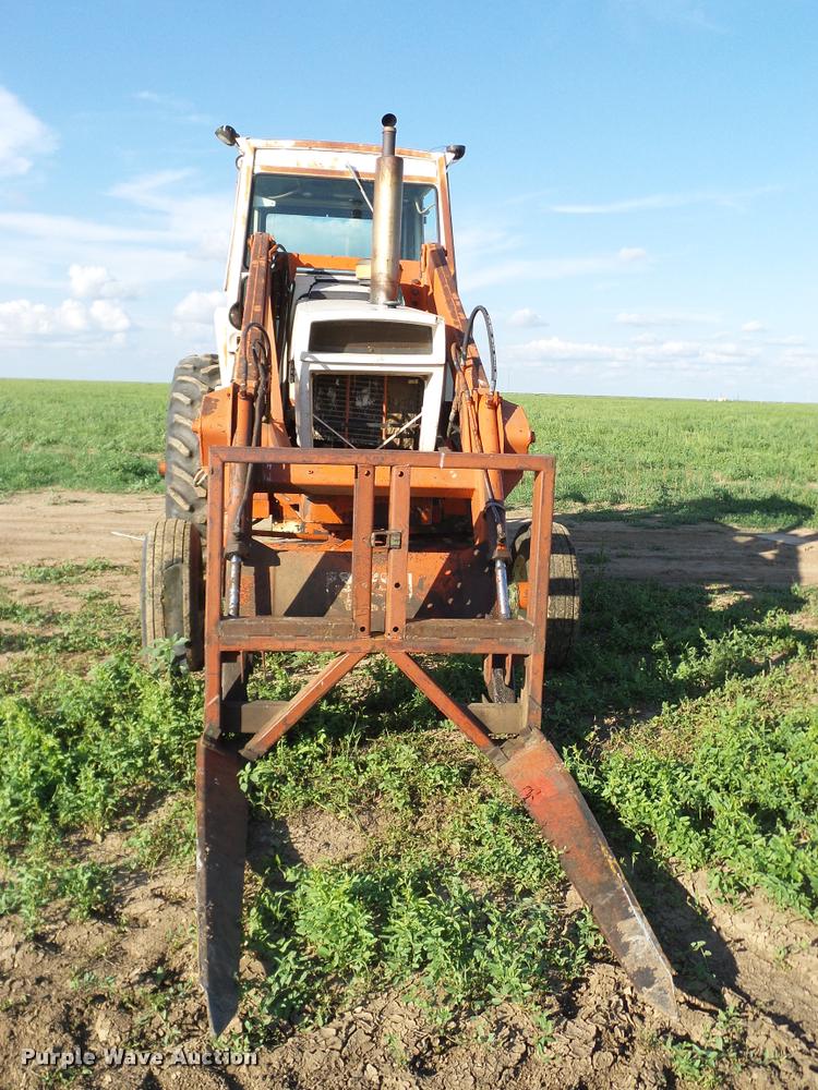 image for item DG9988 1975 Case 1070 tractor