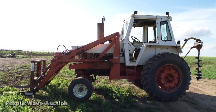 image for item DG9988 1975 Case 1070 tractor