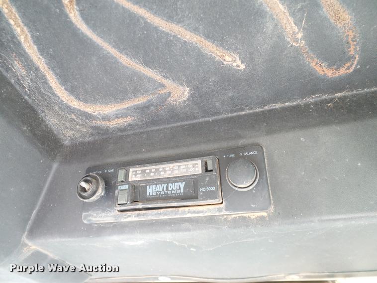 image for item DG9988 1975 Case 1070 tractor