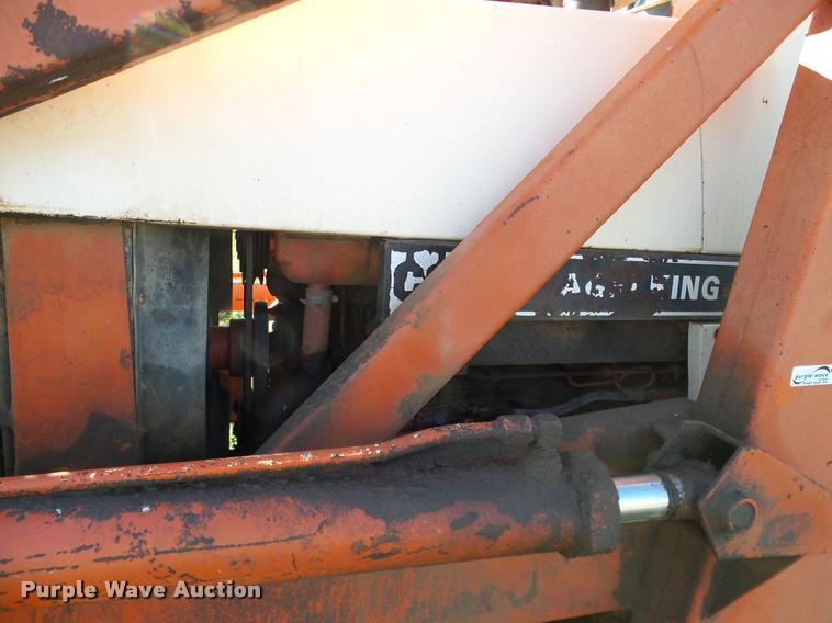 image for item DG9988 1975 Case 1070 tractor