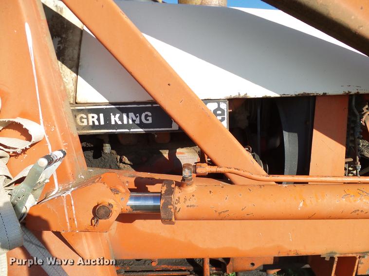 image for item DG9988 1975 Case 1070 tractor