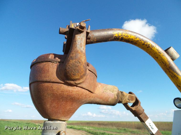 image for item DG9988 1975 Case 1070 tractor