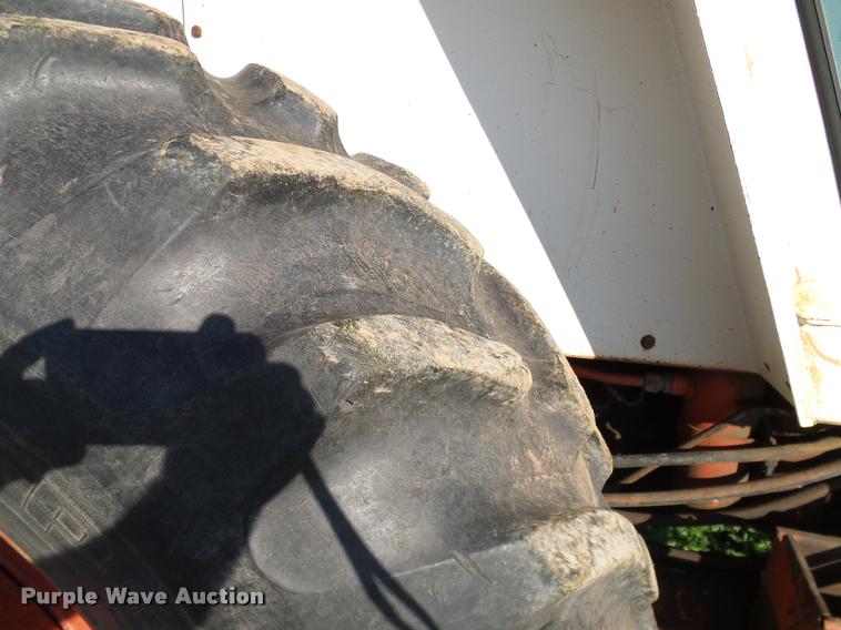 image for item DG9988 1975 Case 1070 tractor