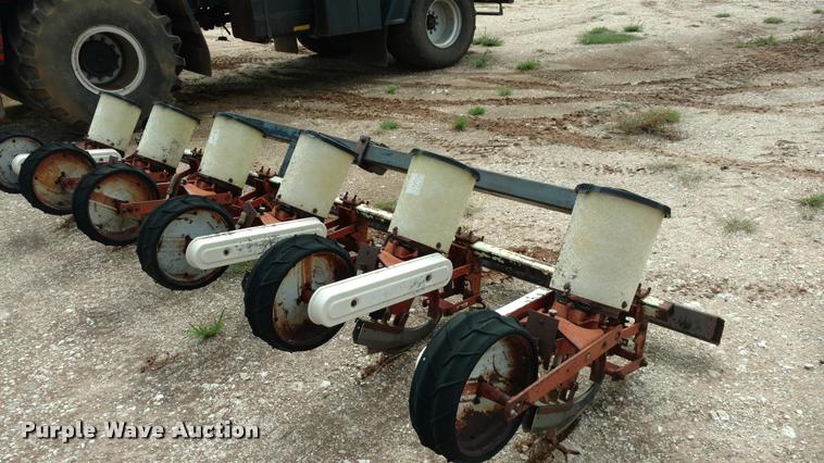 image for item DI9826 International planter