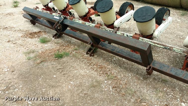 image for item DI9826 International planter