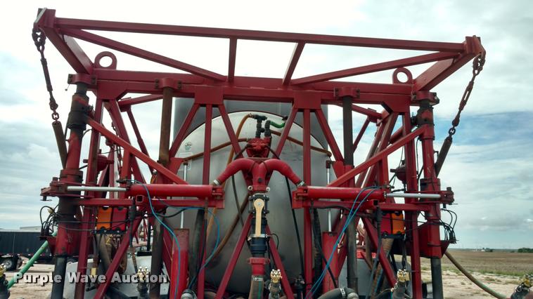 image for item DI9827 Case IH FLX4300 self-propelled sprayer