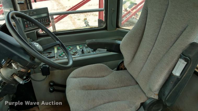 image for item DI9827 Case IH FLX4300 self-propelled sprayer