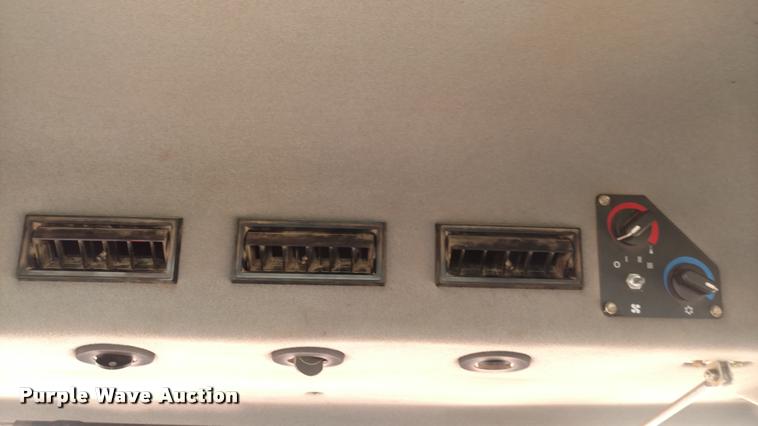 image for item DI9827 Case IH FLX4300 self-propelled sprayer