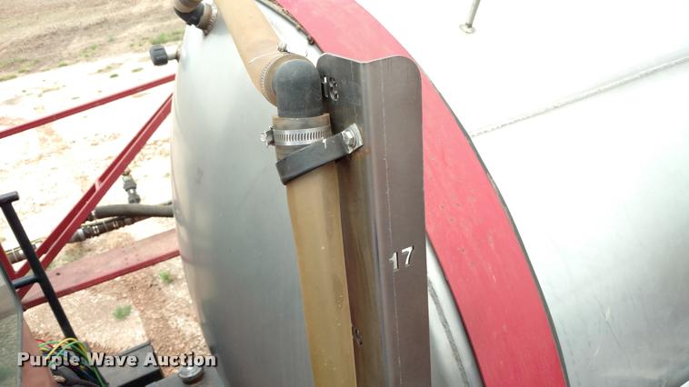 image for item DI9827 Case IH FLX4300 self-propelled sprayer