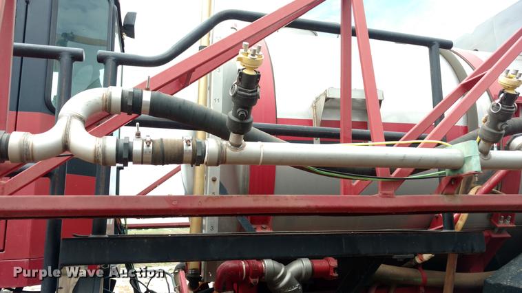 image for item DI9827 Case IH FLX4300 self-propelled sprayer