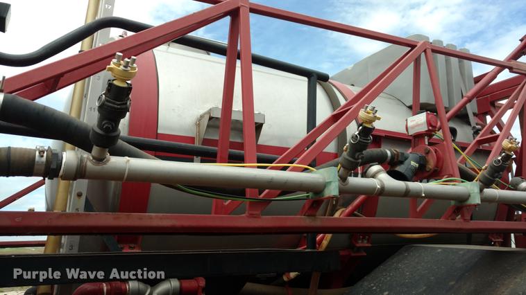 image for item DI9827 Case IH FLX4300 self-propelled sprayer