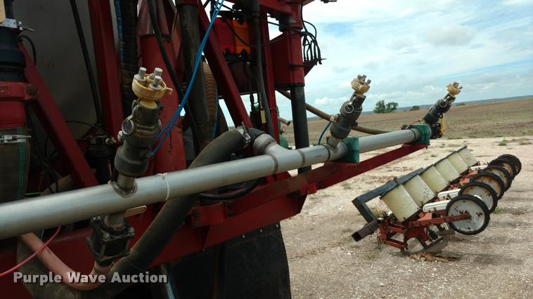 image for item DI9827 Case IH FLX4300 self-propelled sprayer