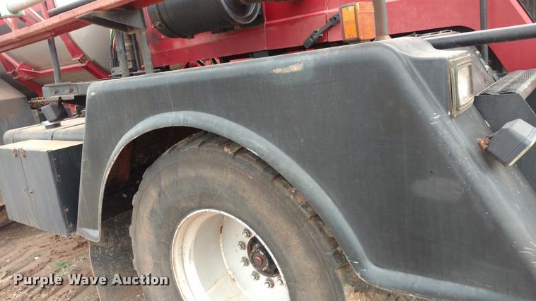 image for item DI9827 Case IH FLX4300 self-propelled sprayer