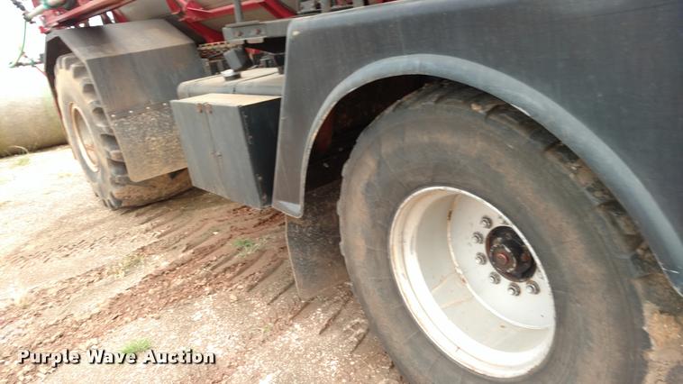 image for item DI9827 Case IH FLX4300 self-propelled sprayer