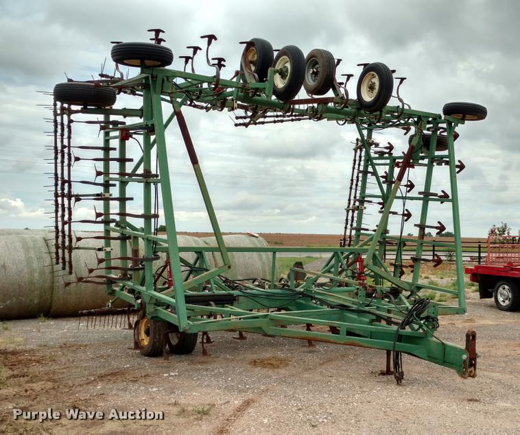 image for item DI9830 Javorsky 511 field cultivator