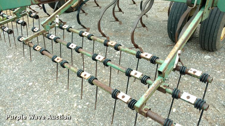 image for item DI9830 Javorsky 511 field cultivator