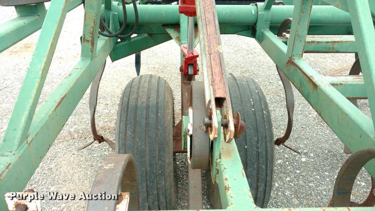 image for item DI9830 Javorsky 511 field cultivator