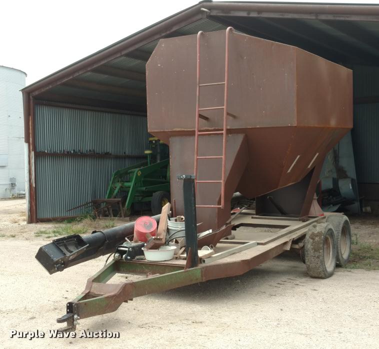 image for item DI9837 Shop built seed tender
