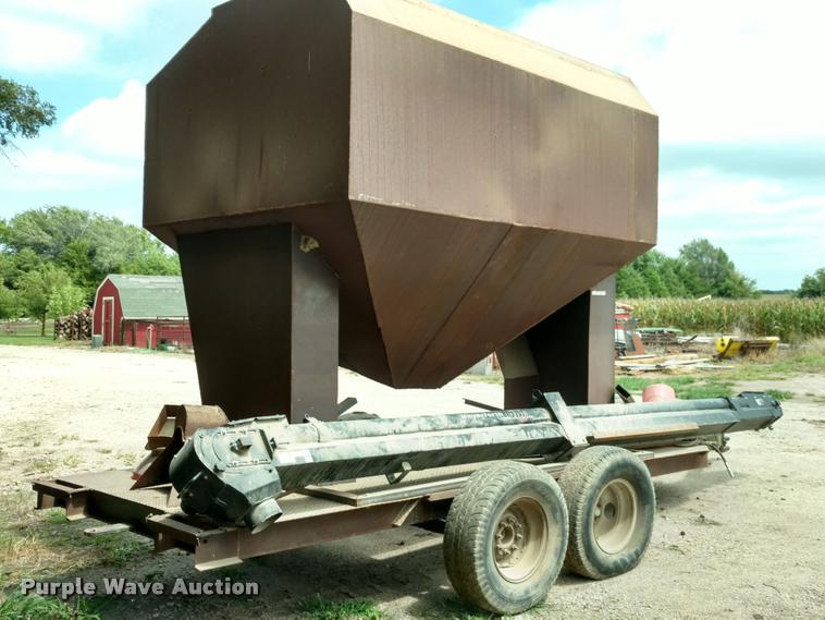image for item DI9837 Shop built seed tender
