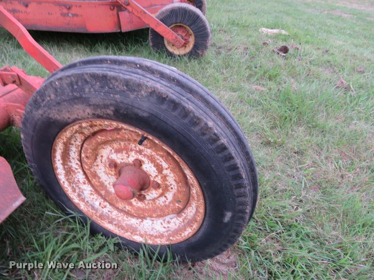 image for item DI9851 Rotary mower