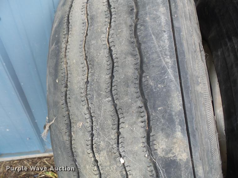 image for item DK9256 (2) 11R22.5 tires and wheels