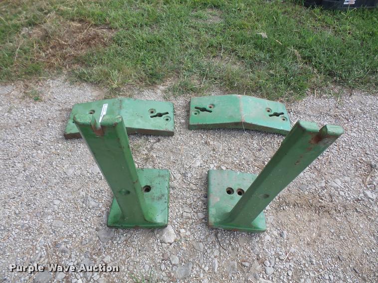 image for item DK9257 John Deere weight and brackets