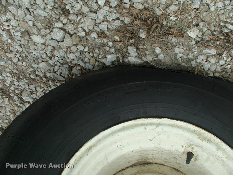 image for item DK9712 Allis Chalmers D21 tractor