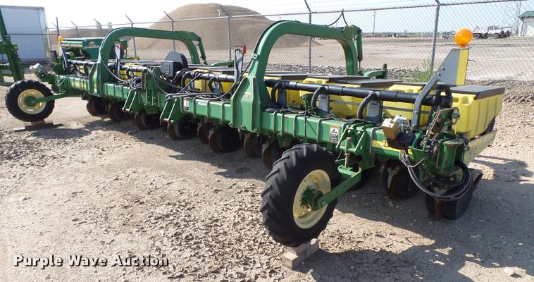 image for item DL9023 John Deere 1730 Max Emerge planer