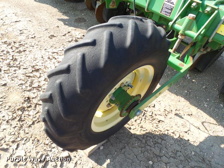 image for item DL9023 John Deere 1730 Max Emerge planer