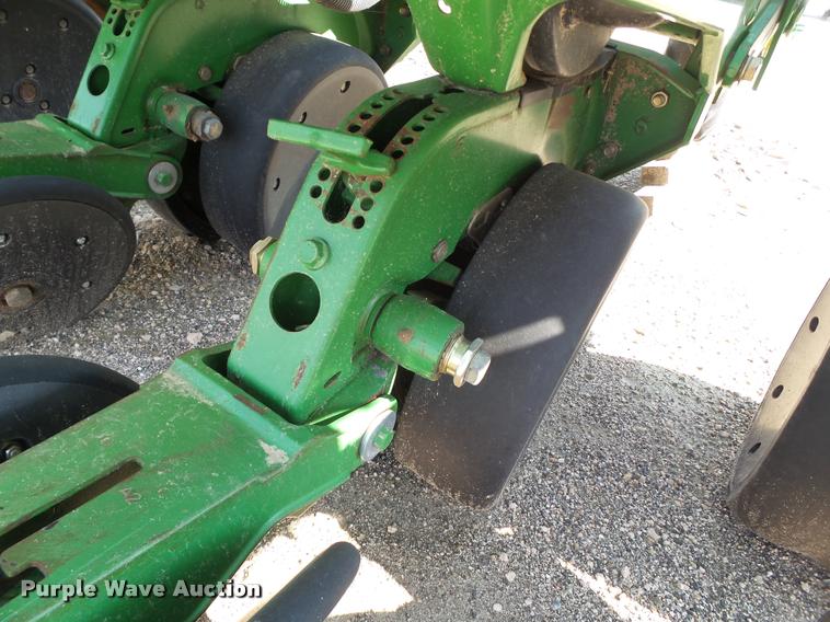 image for item DL9023 John Deere 1730 Max Emerge planer