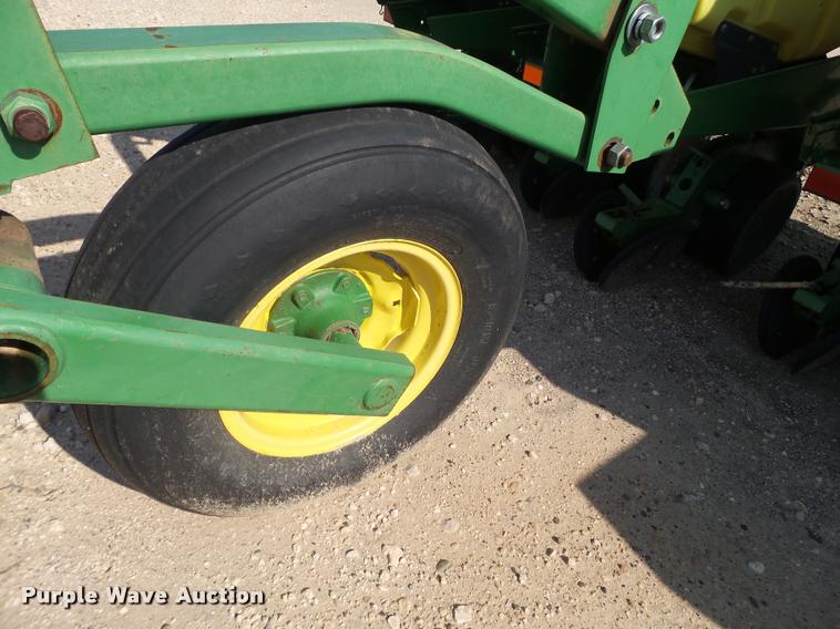 image for item DL9023 John Deere 1730 Max Emerge planer