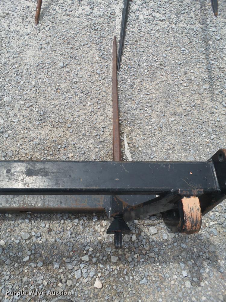 image for item DL9027 Bale spear