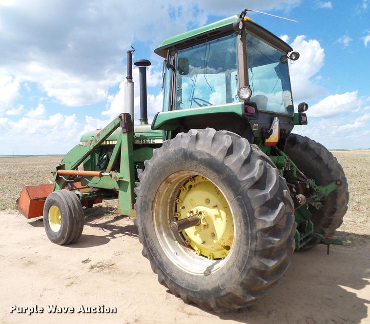 image for item DL9043 1981 John Deere 4640 tractor