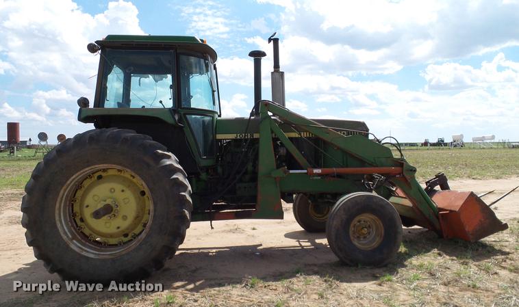 image for item DL9043 1981 John Deere 4640 tractor