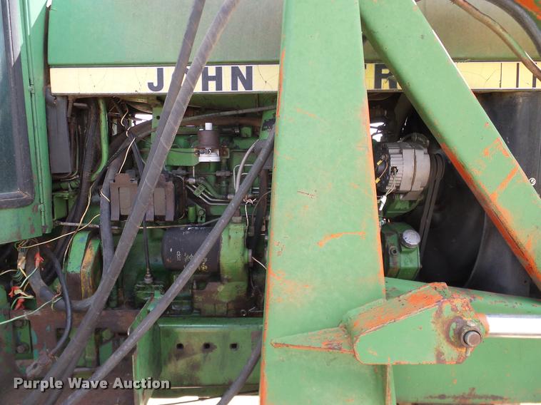 image for item DL9043 1981 John Deere 4640 tractor