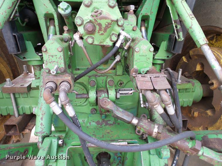 image for item DL9043 1981 John Deere 4640 tractor