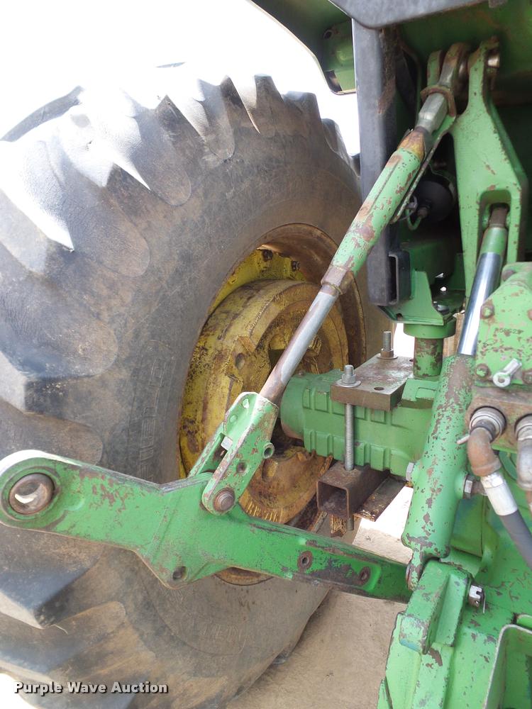 image for item DL9043 1981 John Deere 4640 tractor