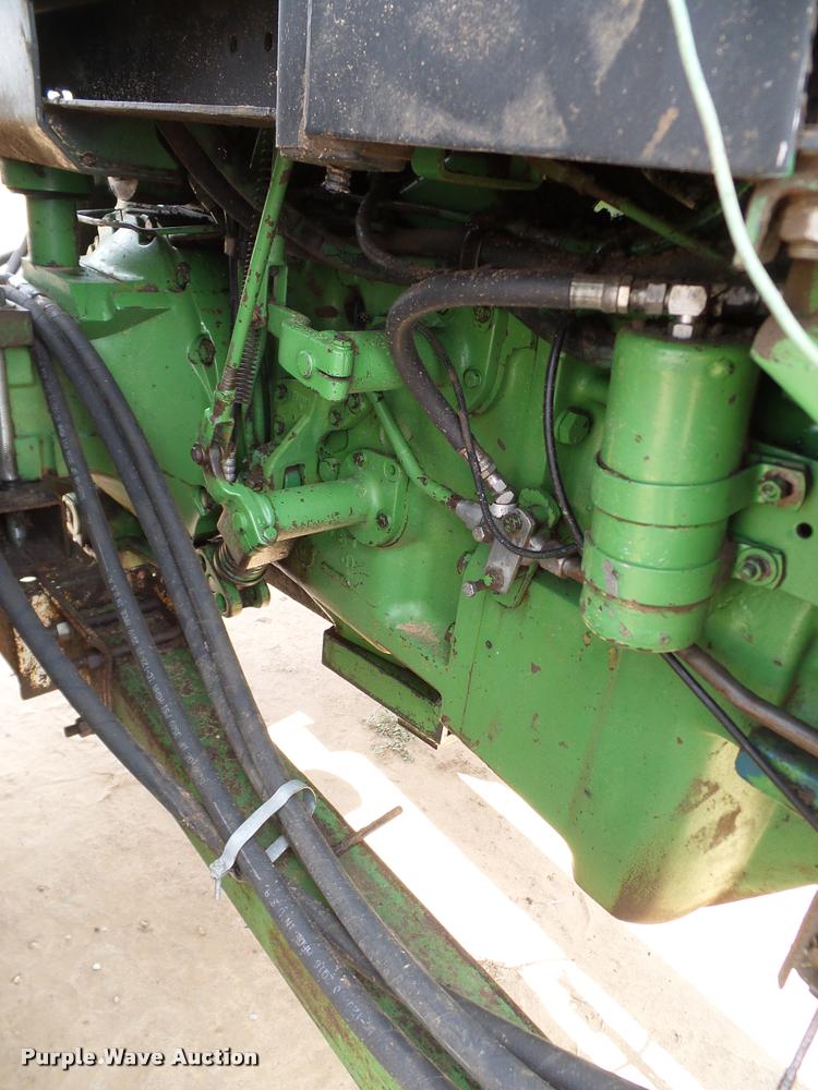 image for item DL9043 1981 John Deere 4640 tractor