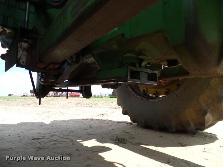 image for item DL9043 1981 John Deere 4640 tractor